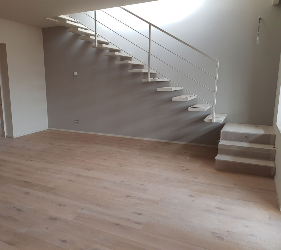 Simone Ambrosini posa parquet 3